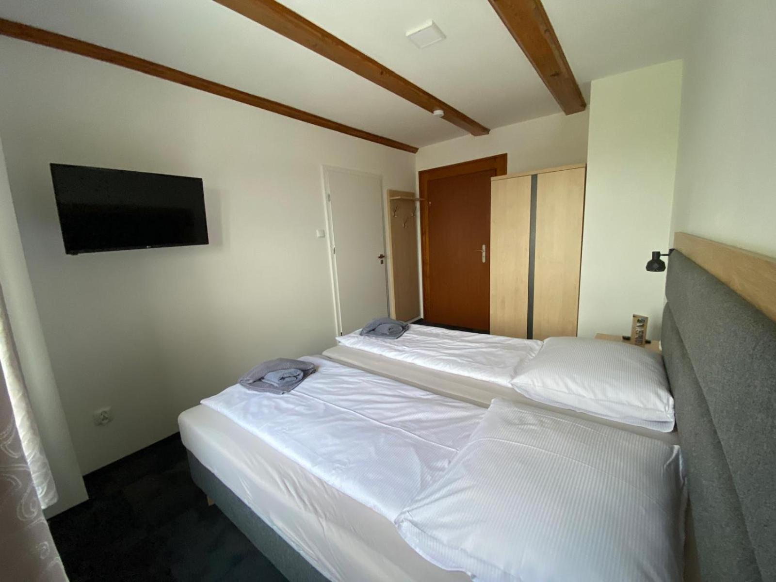 Pod Orlica Apartment Duszniki Zdroj Room photo